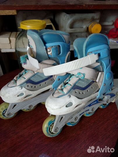 Роликовые коньки