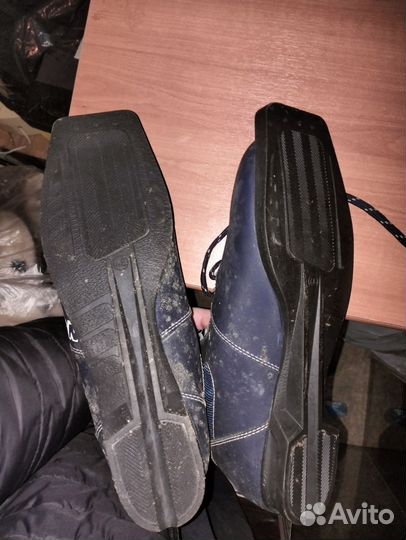 Лыжные ботинки