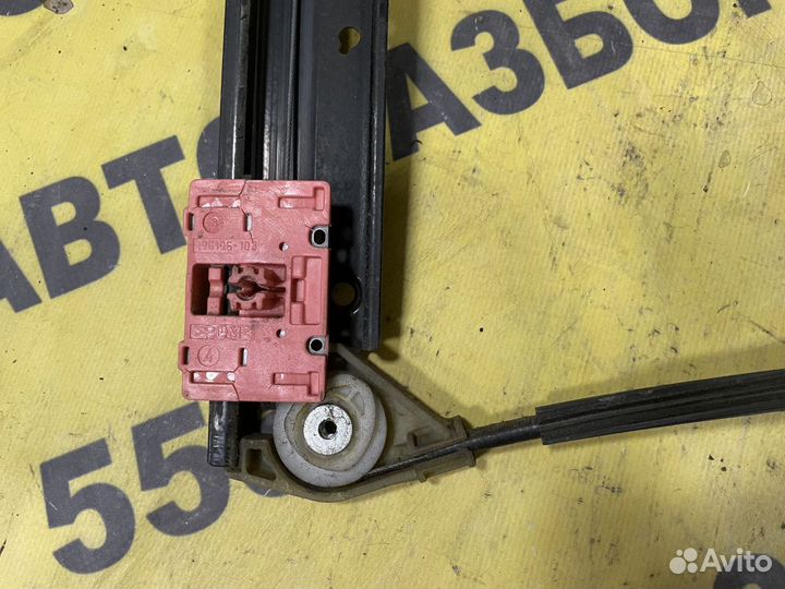 Стеклоподъемник передний правый Audi A6