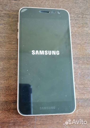 Телефон Samsung galaxy j2 core