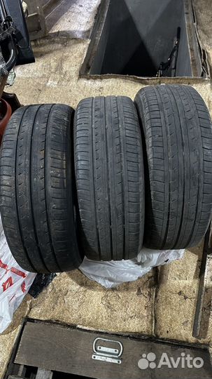 Yokohama BluEarth-ES ES32 215/60 R16