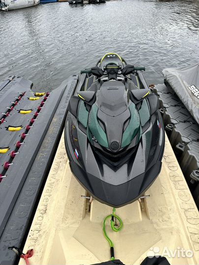 BRP RXP X 300 apex