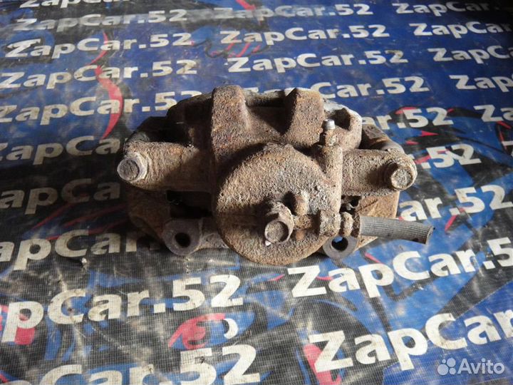 Суппорт передний левый Сузуки Гранд Витара