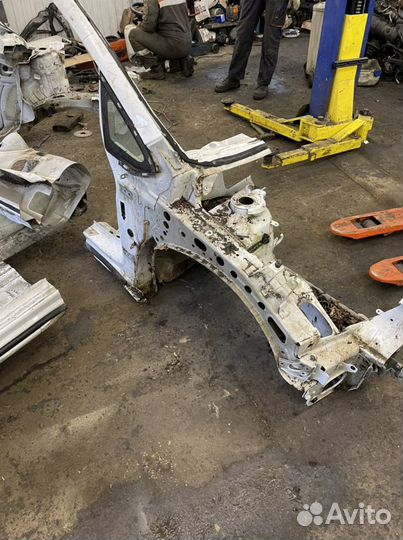 Передний правый лонжерон Opel Astra J GTC купе