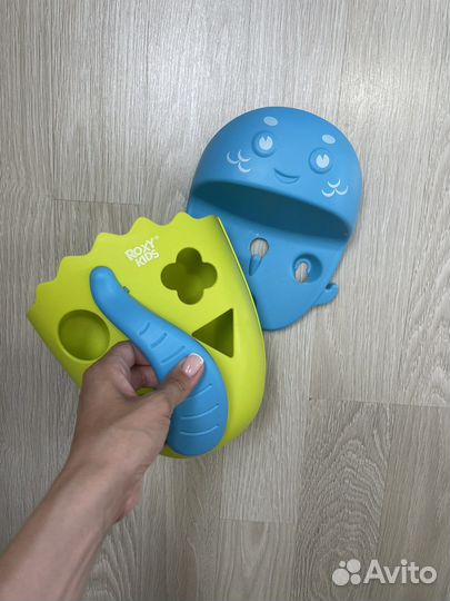 Полочка детская в ванную