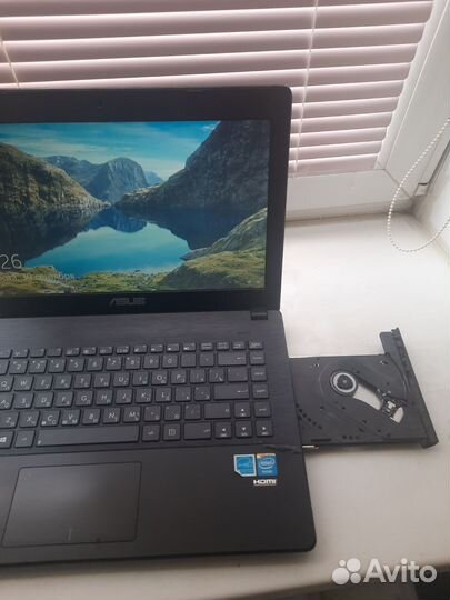 Ноутбук asus
