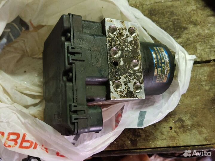 Блок ABS Hyundai Santa fe classic