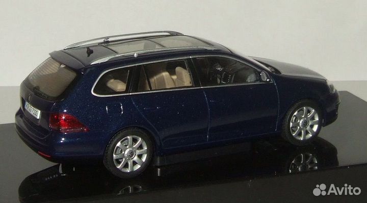 Volkswagen Golf V 1/43