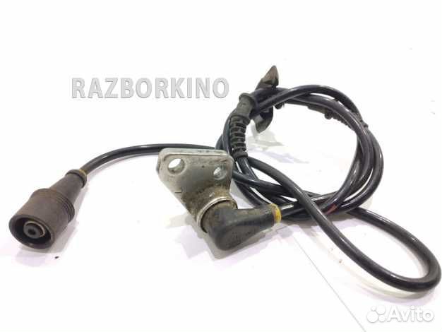 Датчик ABS передний