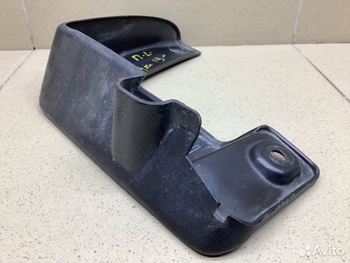 Брызговик передний левый Hyundai Elantra AD G4FG