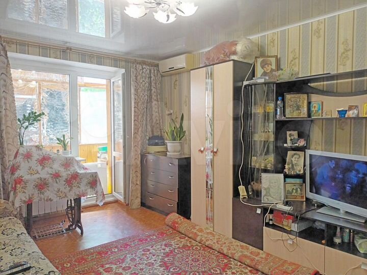 3-к. квартира, 60 м², 2/5 эт.