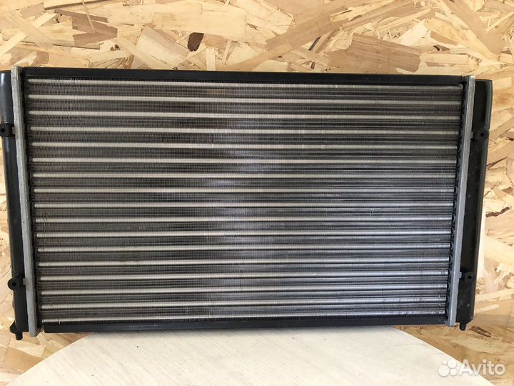 Радиатор системы охлаждения VW: golf III (1H1)