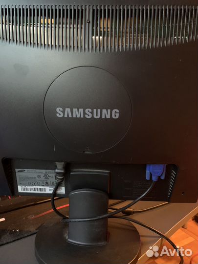 Монитор Samsung syncmaster 943n