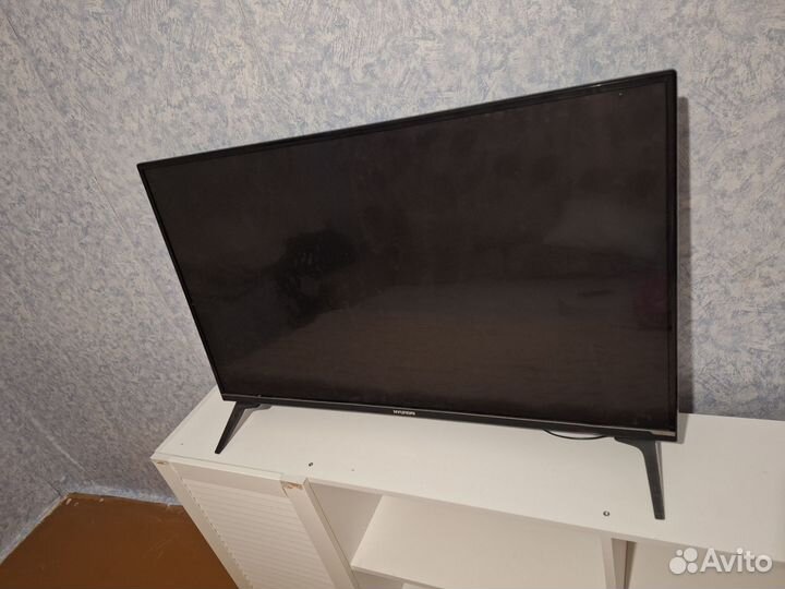 Телевизор SMART tv с вайфаем бу