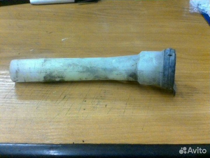 Горловина бачка омывателя Opel Astra J A16XER 2011