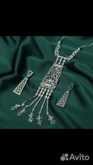 Колье и серьги