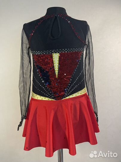 Платья новые для фигурного катания