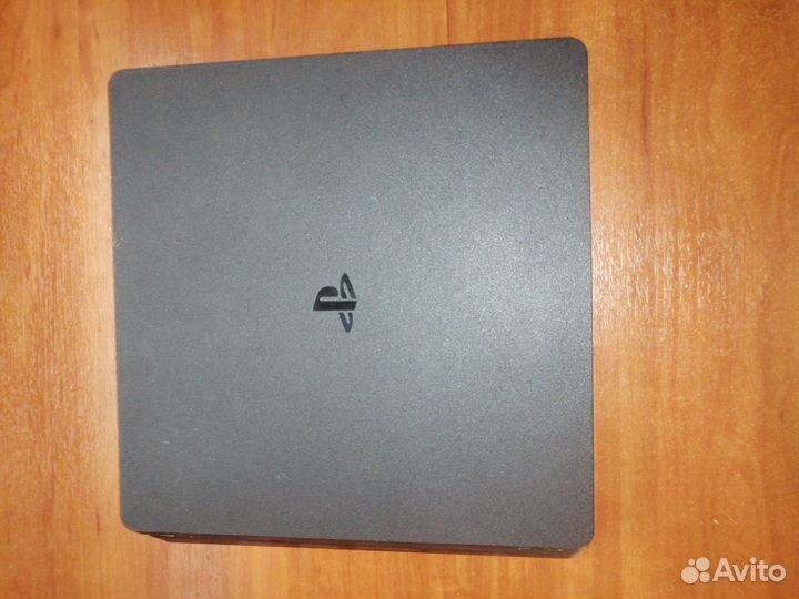 Sony playstation 4 slim