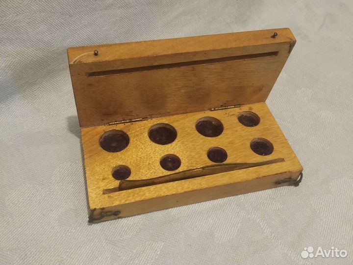 Старинная деревянная шкатулка для разновесов 1911г