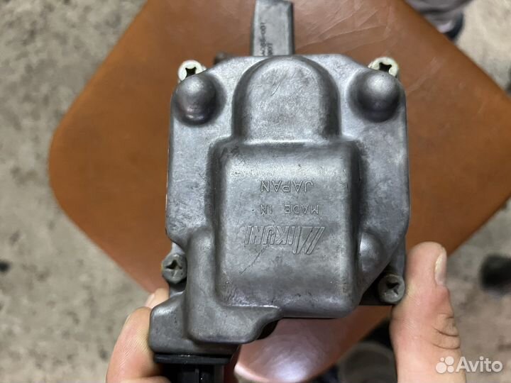 Дроссельная заслонка Mitsubishi RVR/Chariot 4G64