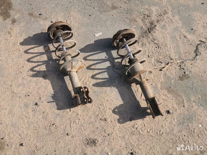 Стойки в сборе nissan sunny b12