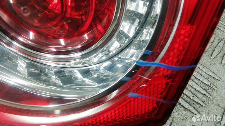 Фонарь крышки багажника правый Volkswagen Passat