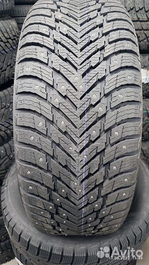 Nokian Tyres Hakkapeliitta 10p 245/40 R19 98T
