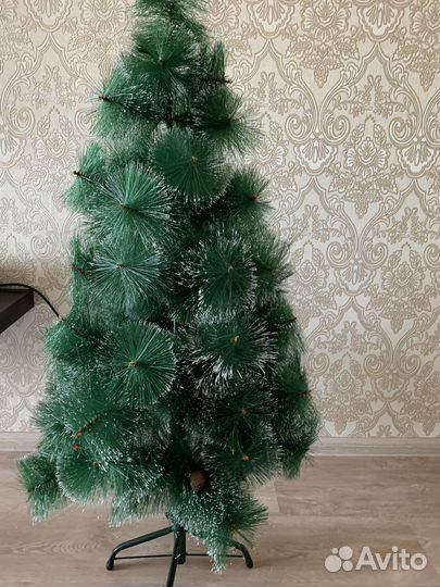 Елка искусственная, высота 1 м 20 см