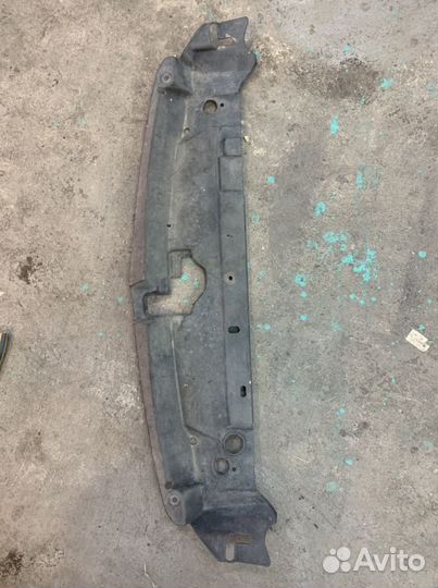 Рамка радиатора geely mk накладка верх