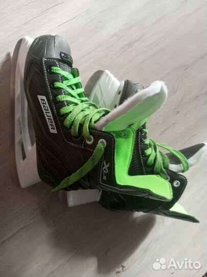 Хоккейные коньки bauer