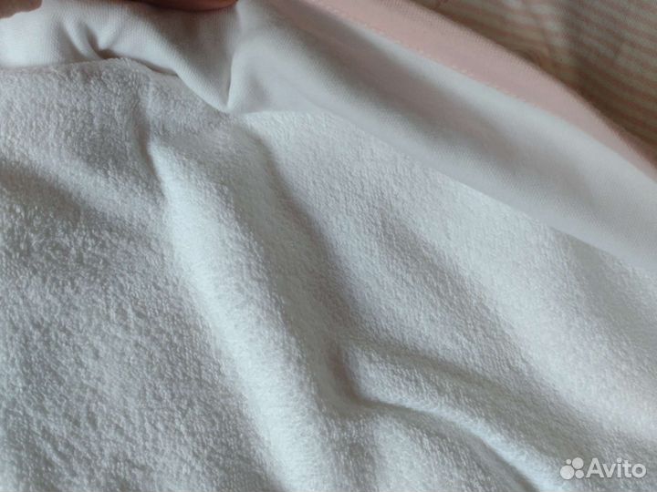 Новое полотенце уголок OVS купания 75*75см девочки