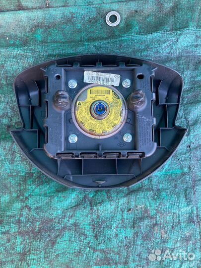 Подушка безопасности в руль Nissan Almera G15