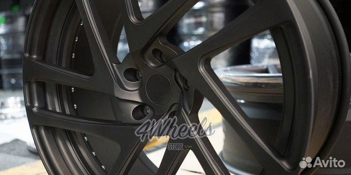 Кованые диски Porsche Panamera R22