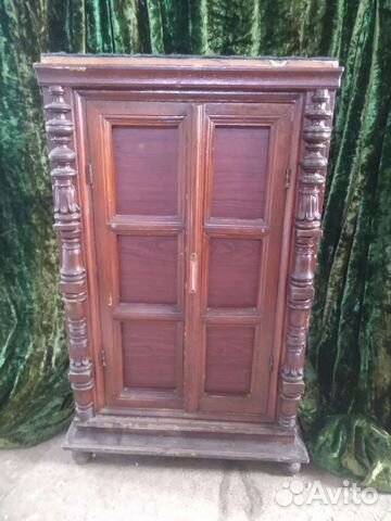 Старинная тумба