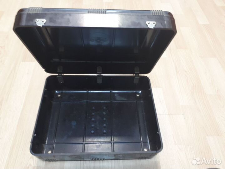 Корпус электропроигрывателя Эльфа