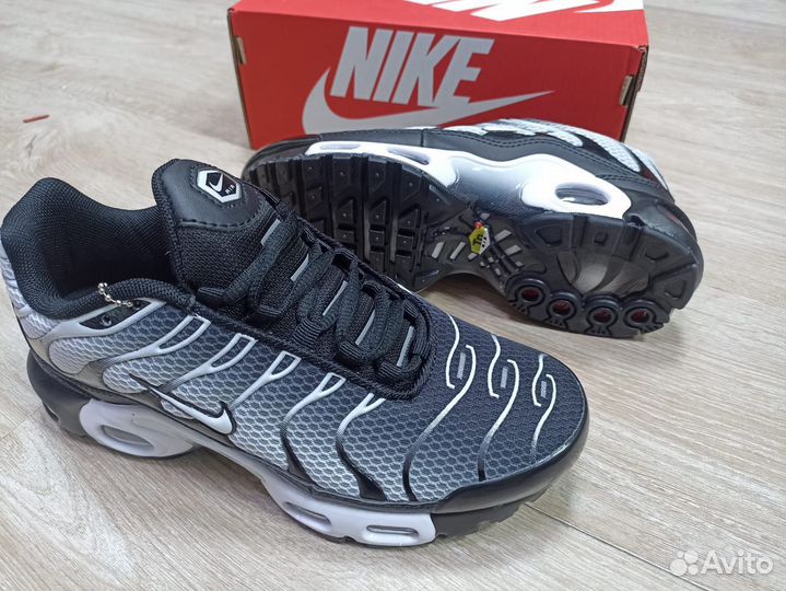 Кроссовки nike air max Tn plus