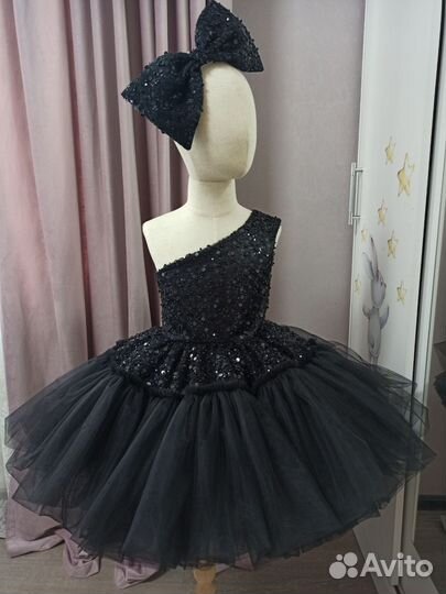 Нарядное платье