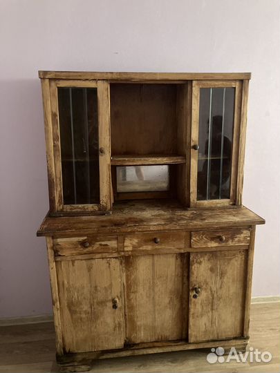 Стеллаж, сервант