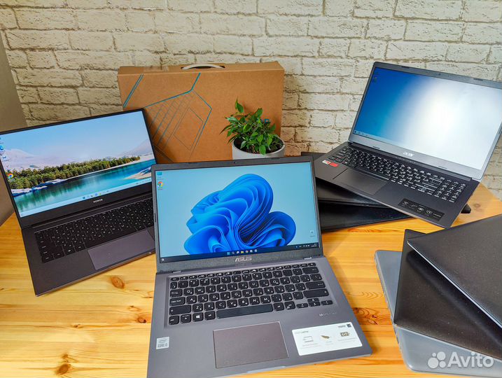 Новый ноутбук Intel Core i3/8gb/SSD 256gb