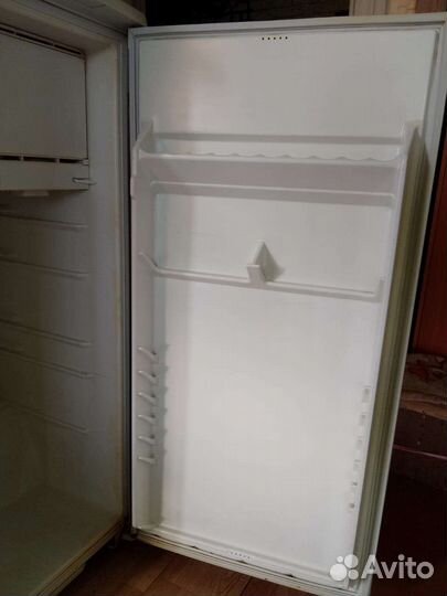 Холодильник бу маленький