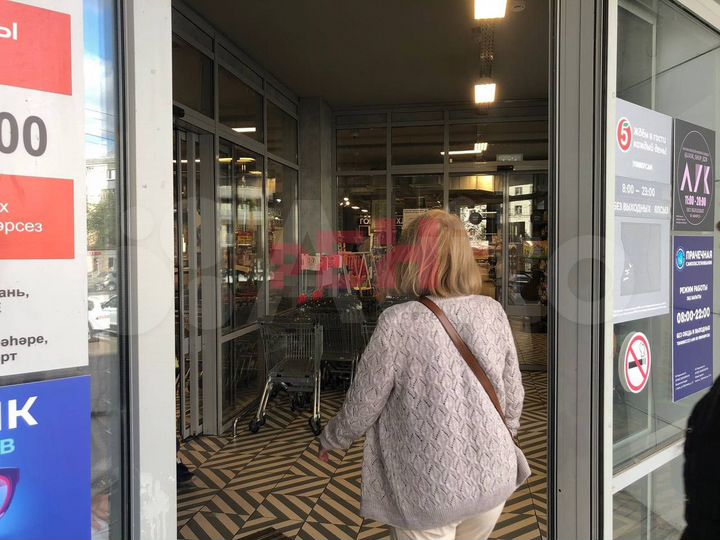 Помещение у метро Яшлек на 2 эт