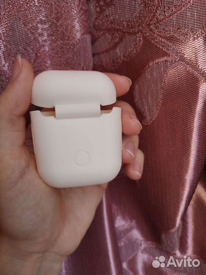Чехол на Airpods 2 новый