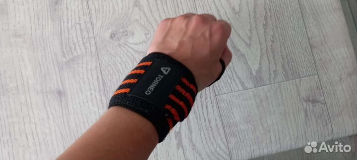 Бандаж на запястье, универсальный размер