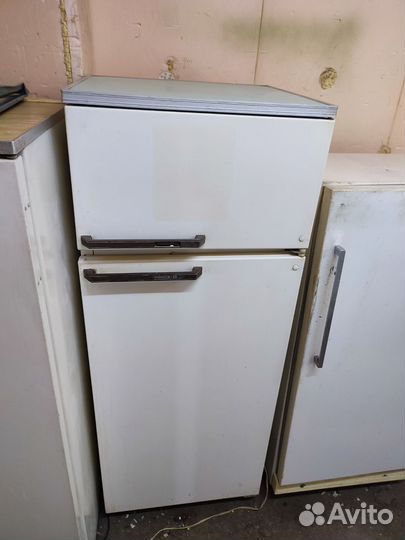 Холодильник Минск 15.Бесплатная Доставка
