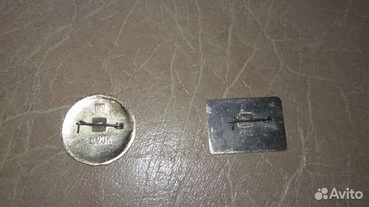 Значок Кремль Чернь древний герб