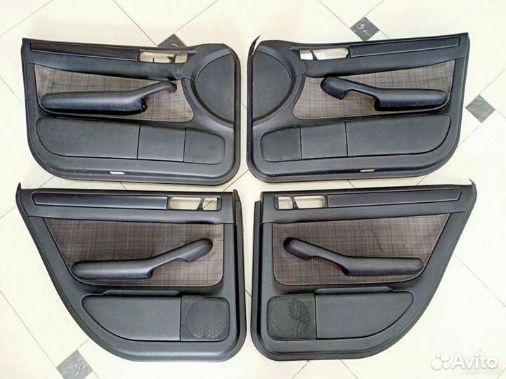 Обшивки дверей Audi 2000-2005
