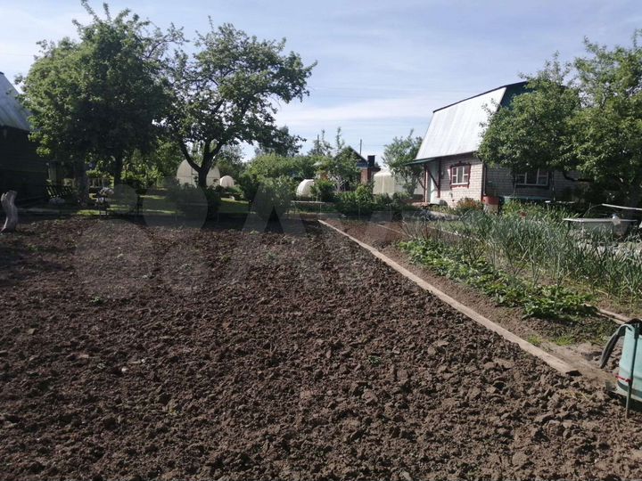 Дача 20 м² на участке 5 сот.