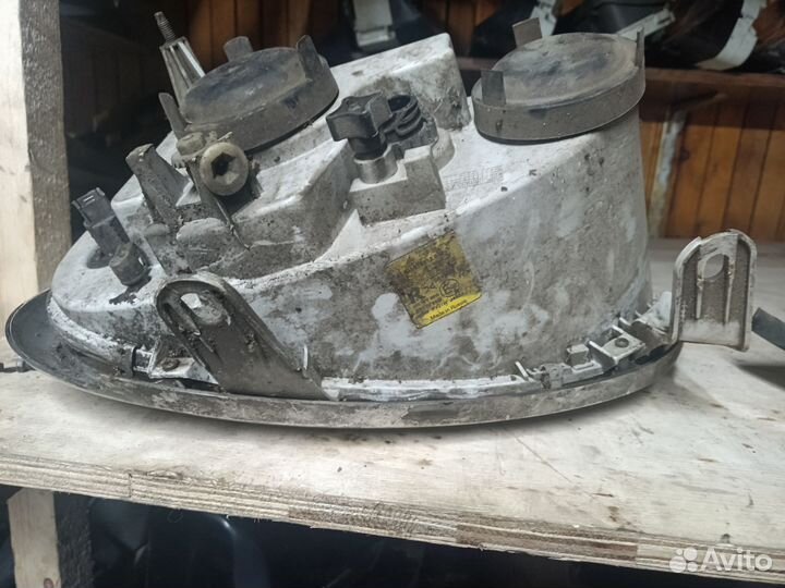 Фары на Волгу 31105