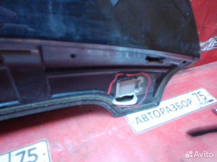 Спойлер багажника Toyota Corolla Fielder ZRE144G