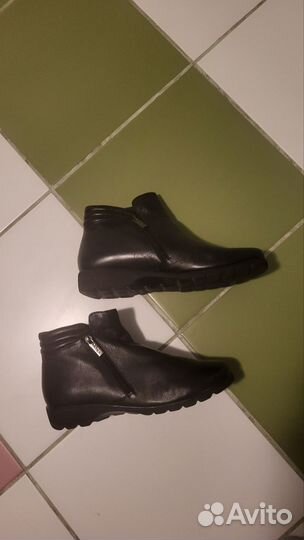 Новые стильные ботинки Baden 40